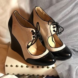 Oxford Heels Cut-Out Lace-Up Sandals size 10.5,